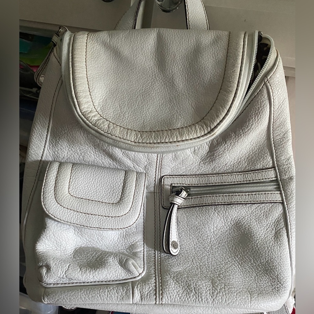 Elegant white Tignanello leather backpack